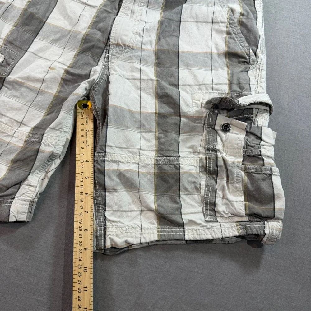 Levi's Cargo‎ Shorts Mens 36 Grey White Plaid Good Condition Cotton Utility